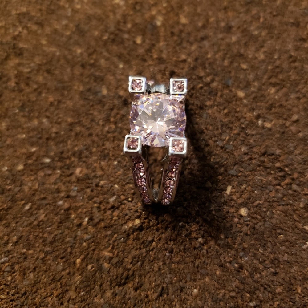 Pink Crystal Rhinestone Ring, Size 8, Silvertone - Picture 3 of 6